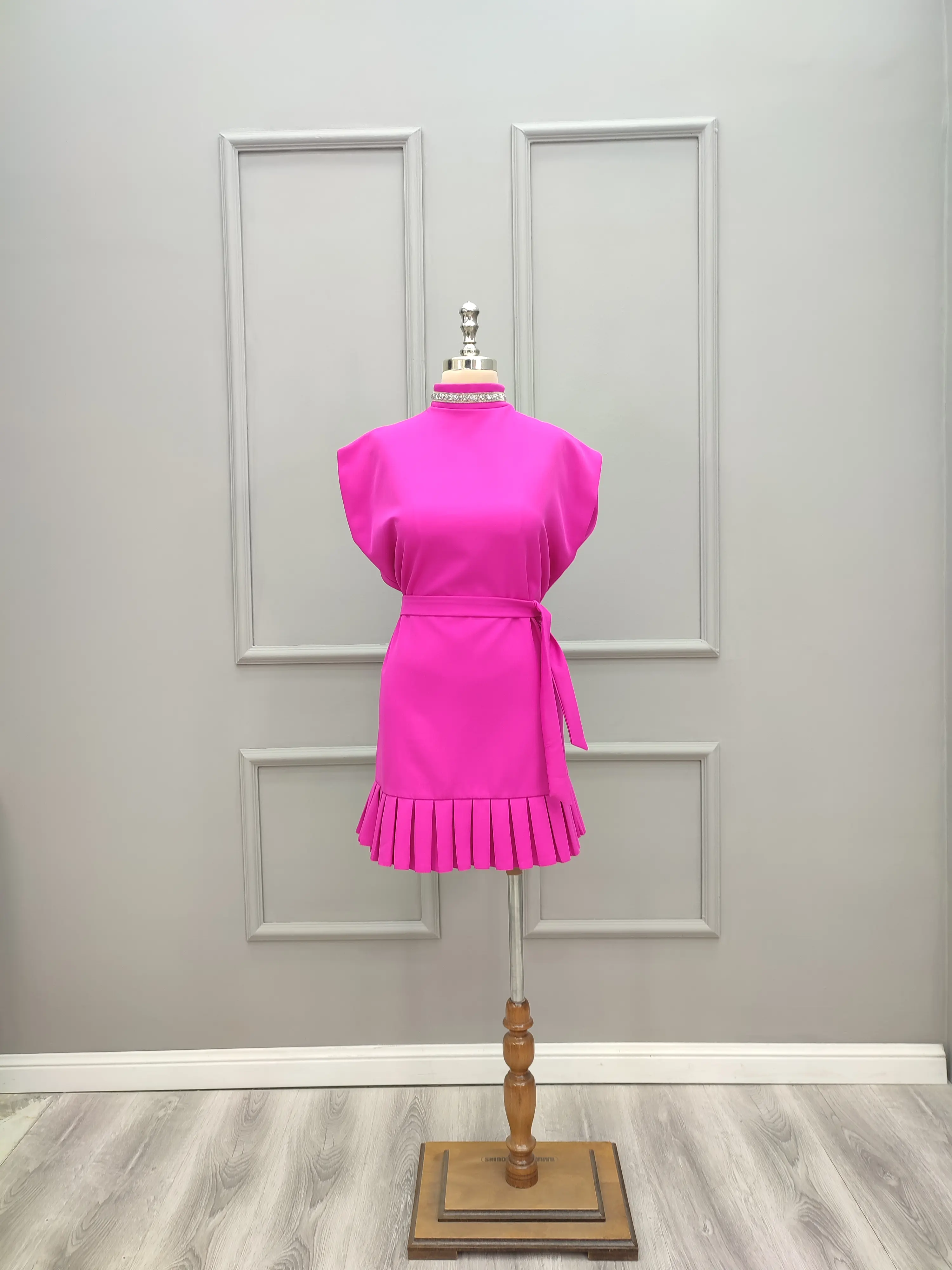 پیراهن کوتاه فری سایز نگین دار 2001