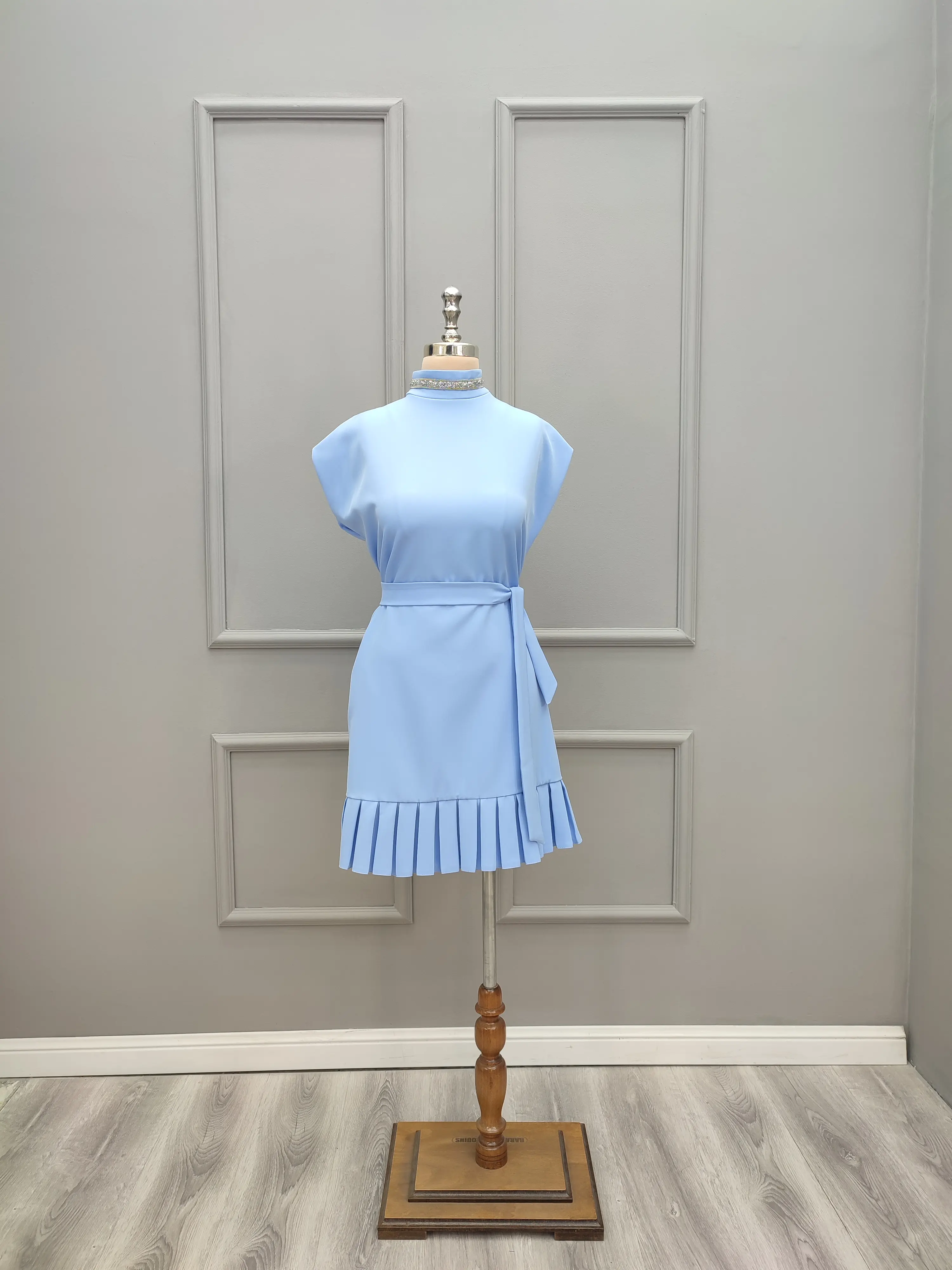 پیراهن کوتاه فری سایز نگین دار 2001