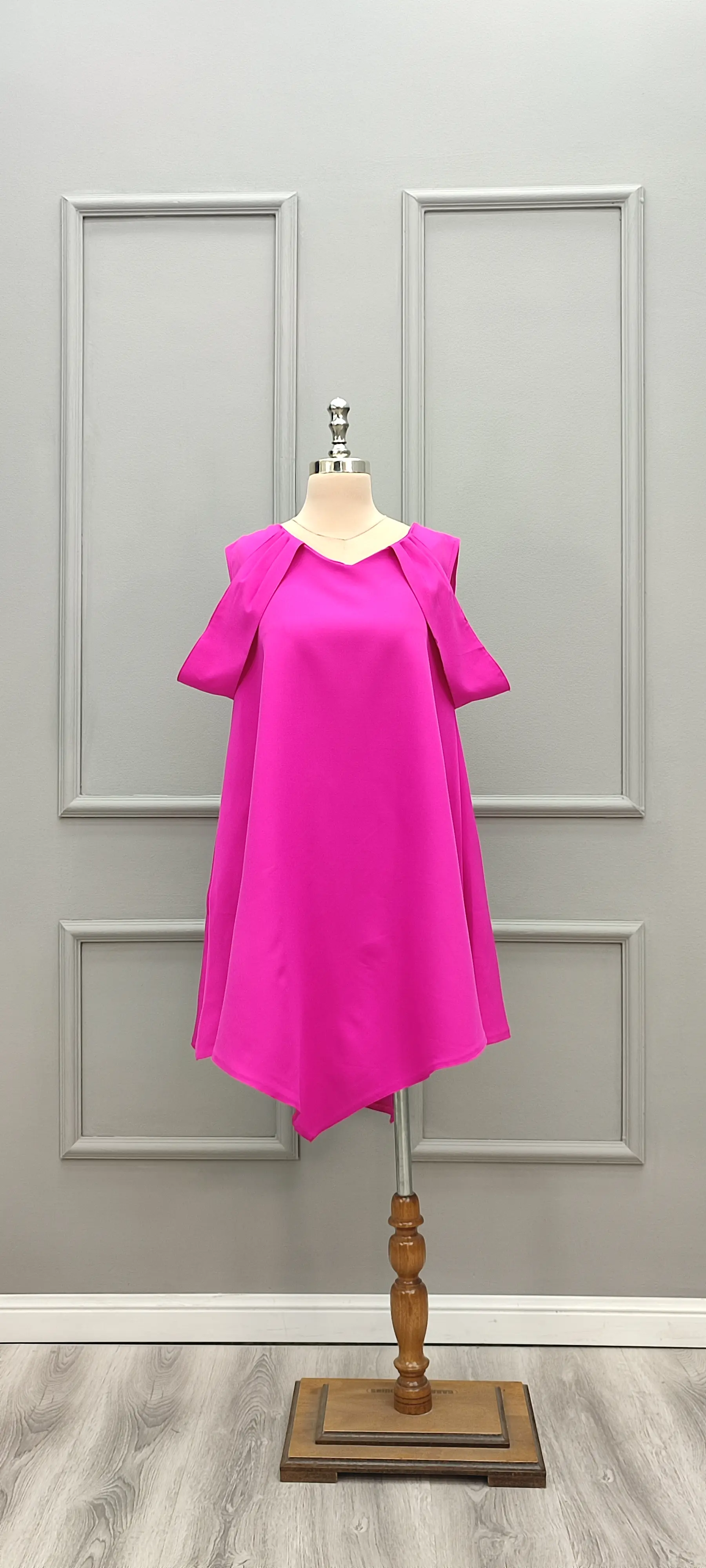 پیراهن کوتاه فری سایز دنیا 2040