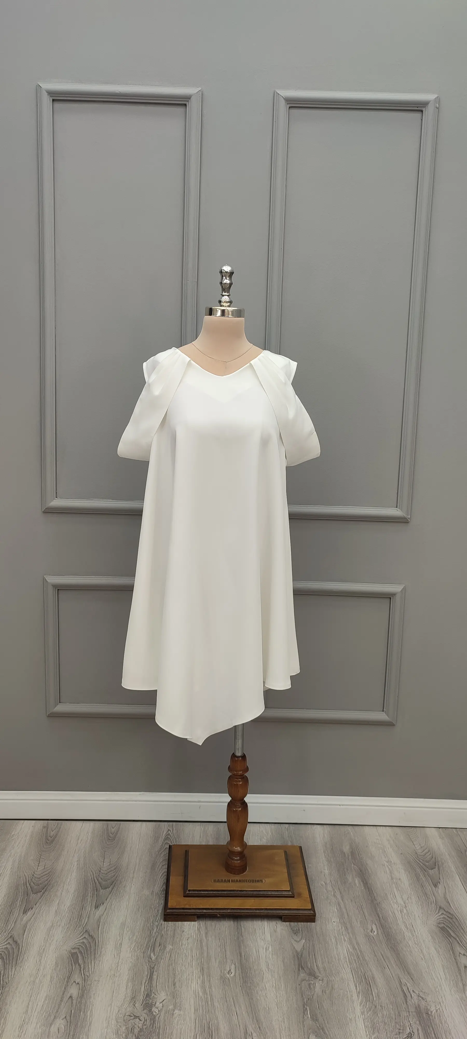 پیراهن کوتاه فری سایز دنیا 2040