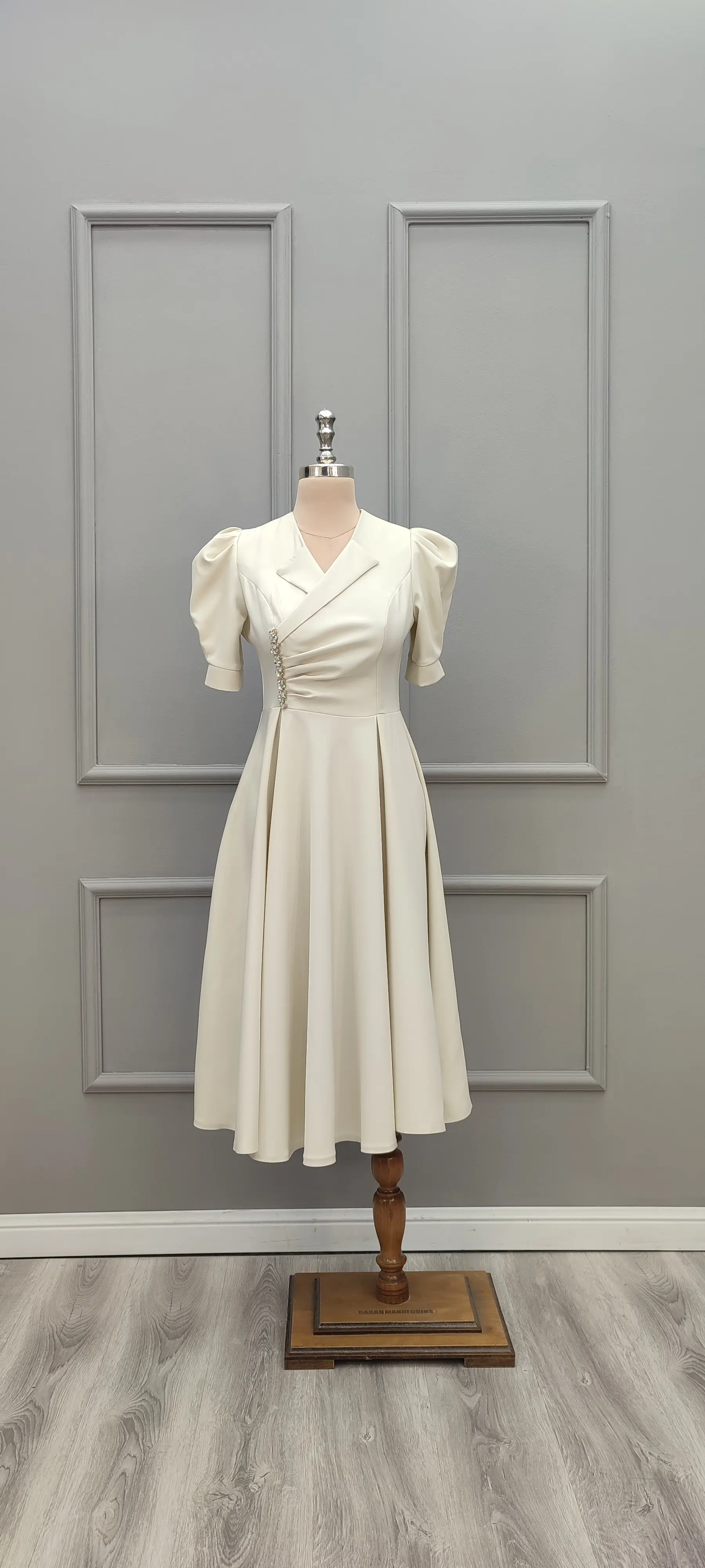 پیراهن کوتاه الیزابت 2035