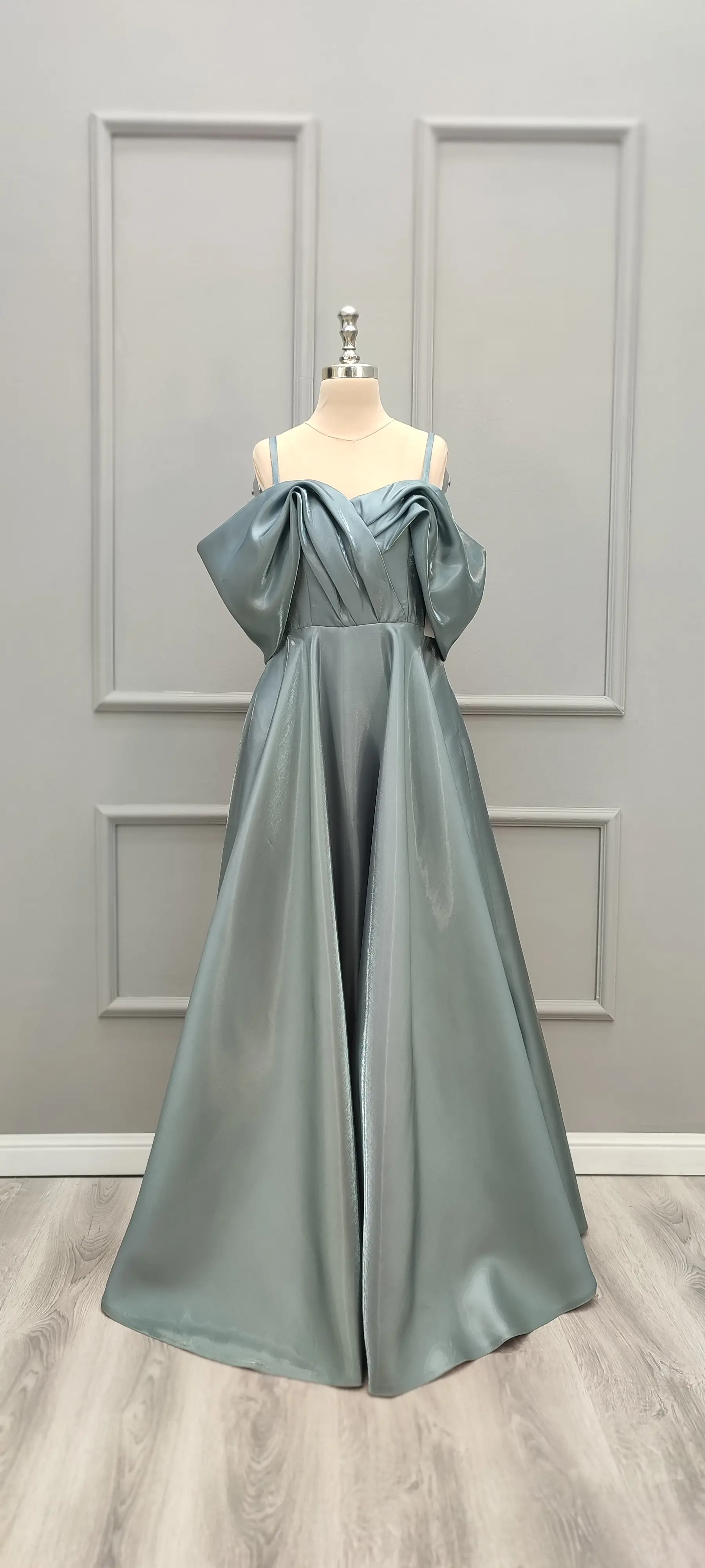 پیراهن بلند ساتن براق نیلوفر 7030